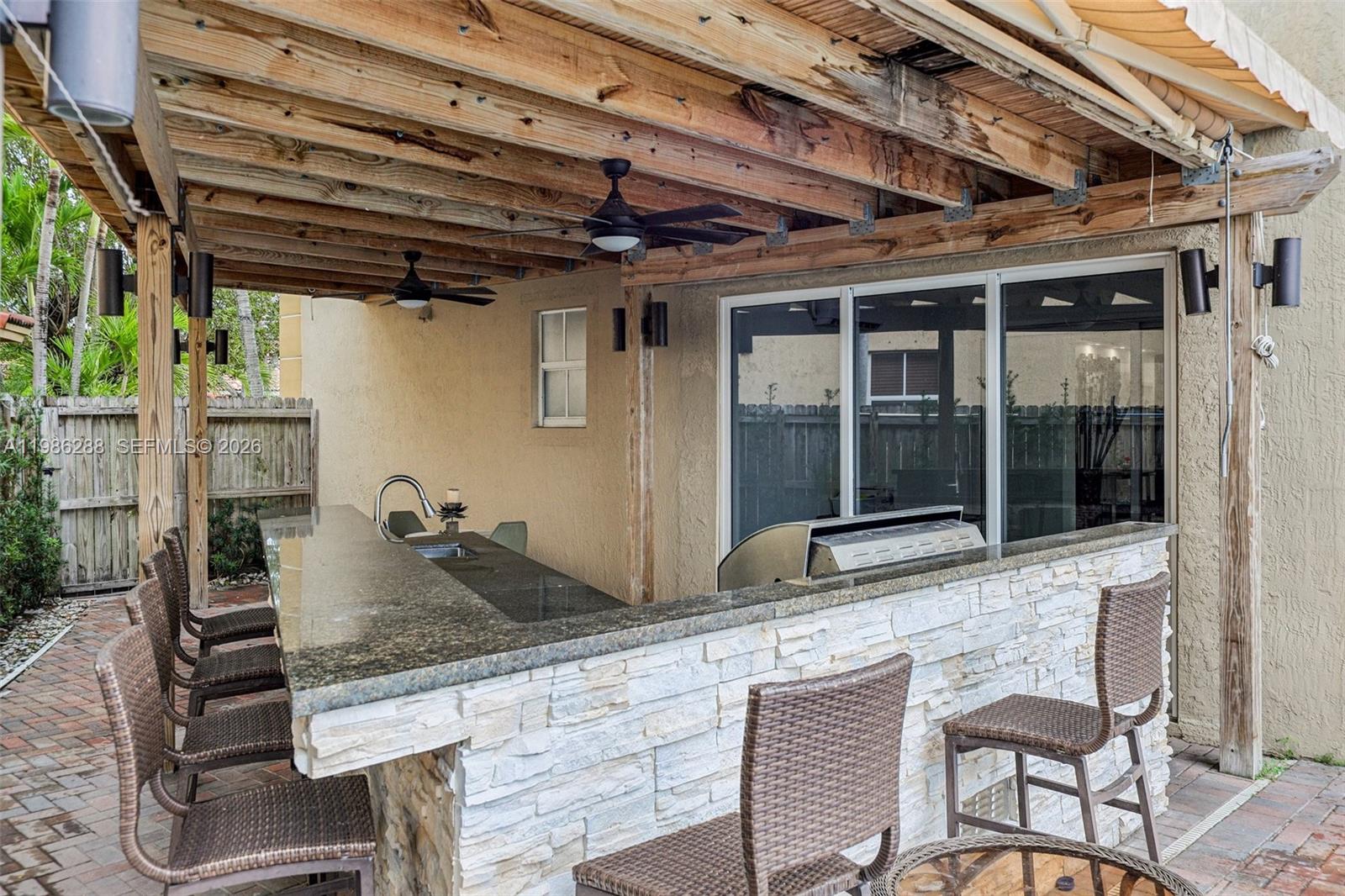 DORAL ISLES NORTH SEC ONE - Residential