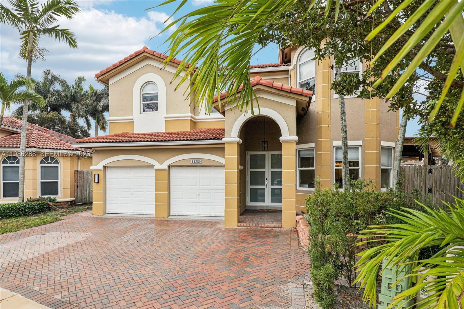 DORAL ISLES NORTH SEC ONE - Residential