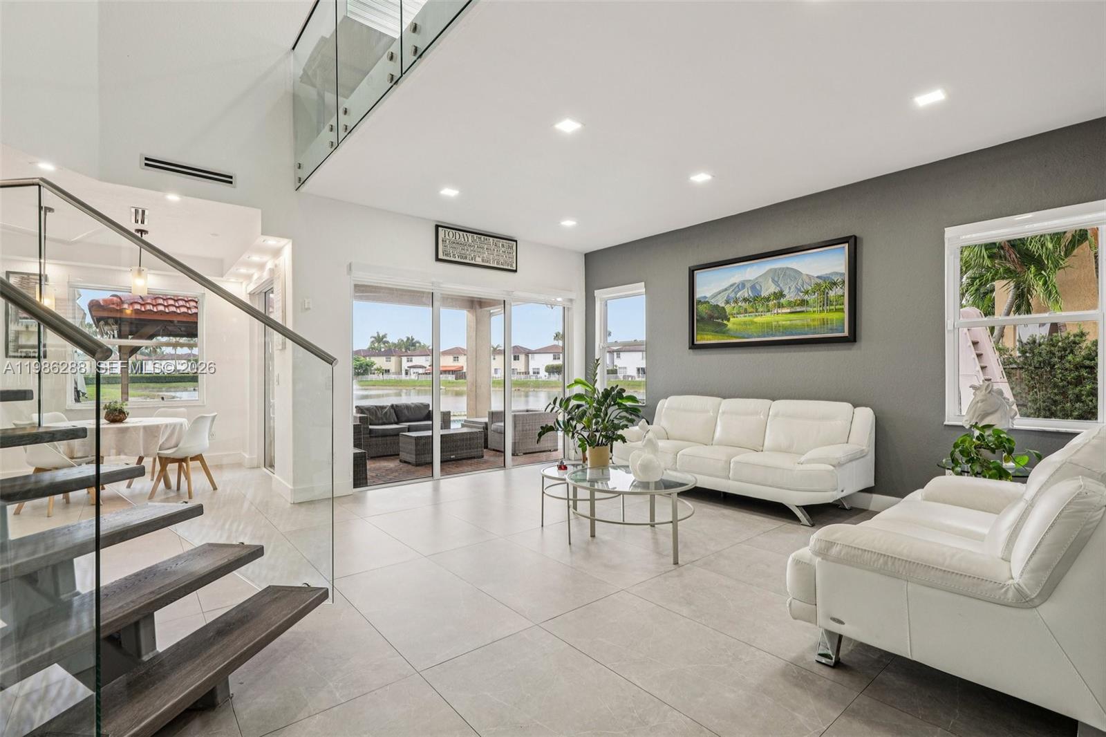 DORAL ISLES NORTH SEC ONE - Residential