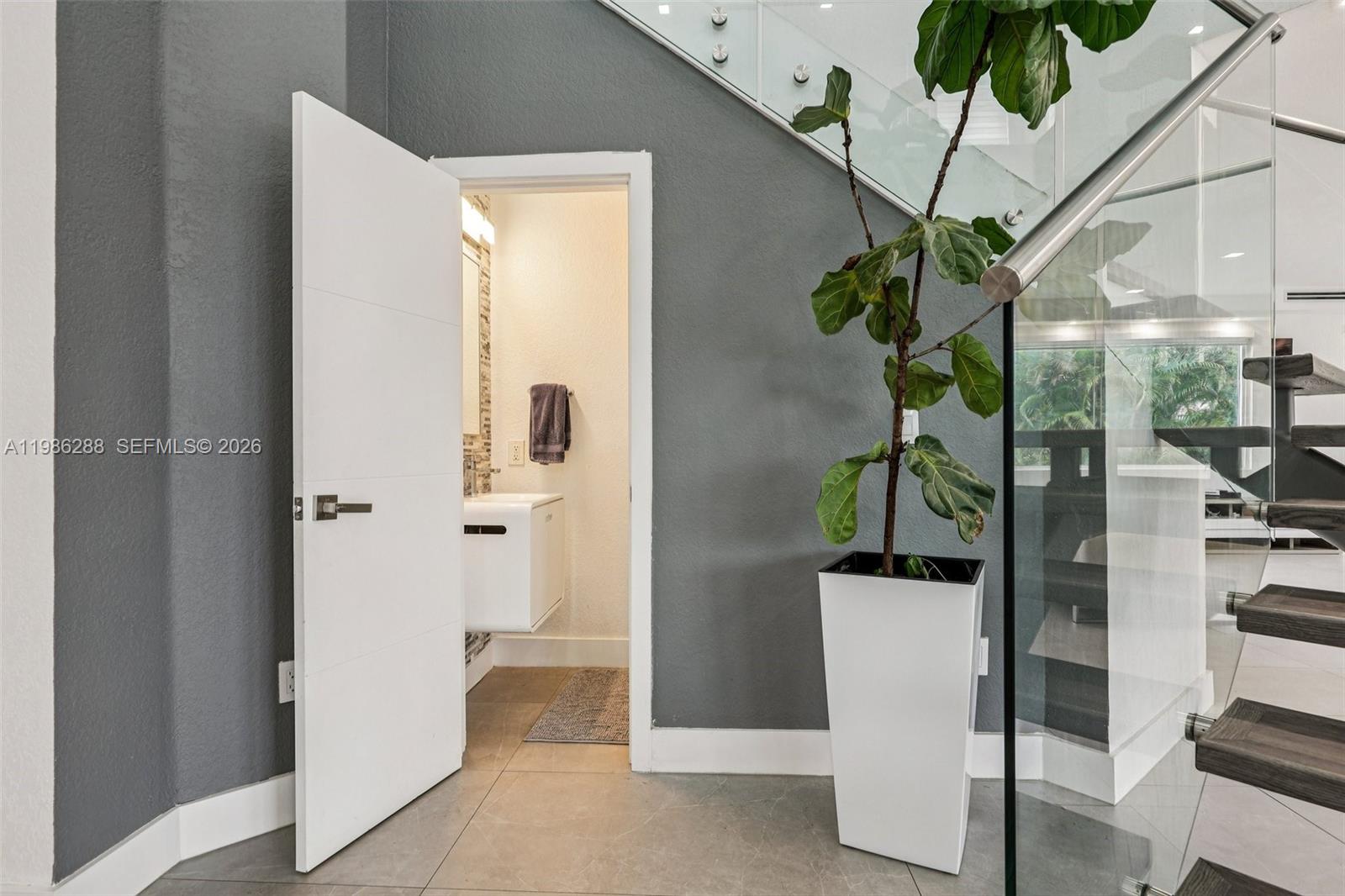 DORAL ISLES NORTH SEC ONE - Residential