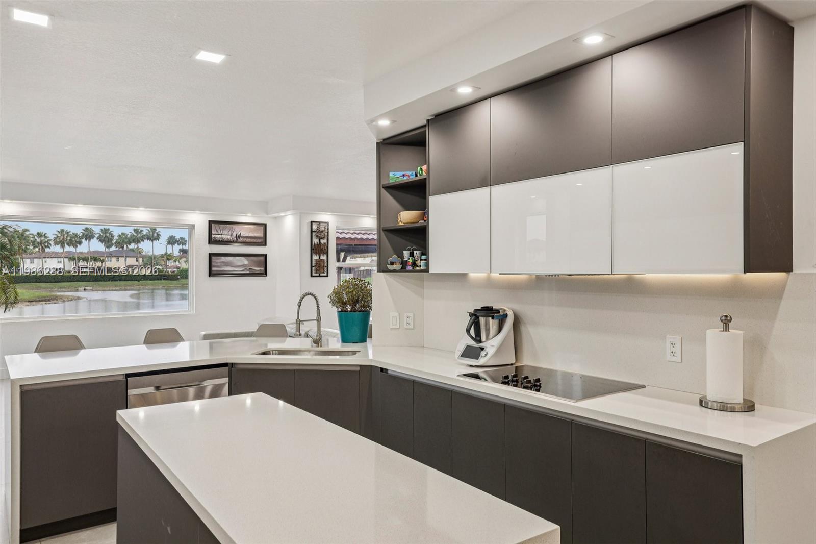 DORAL ISLES NORTH SEC ONE - Residential