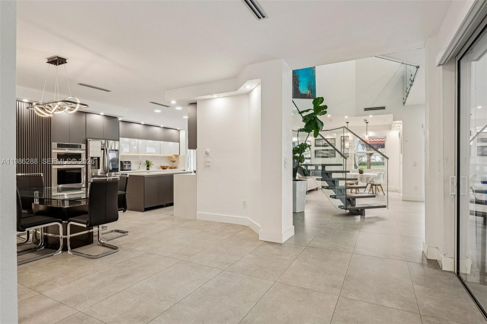 DORAL ISLES NORTH SEC ONE - Residential