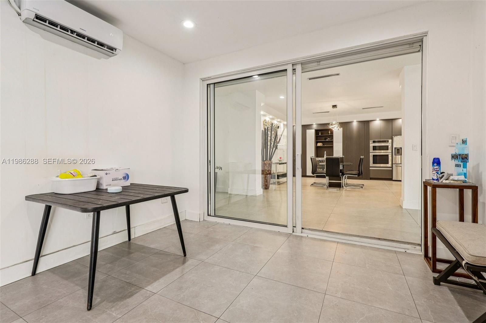 DORAL ISLES NORTH SEC ONE - Residential