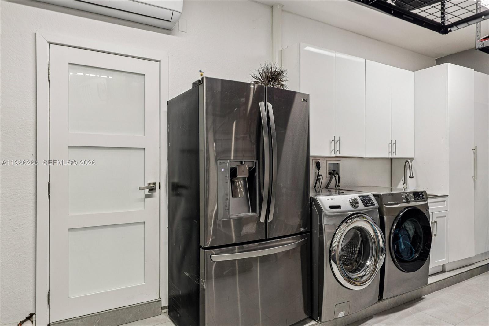 DORAL ISLES NORTH SEC ONE - Residential