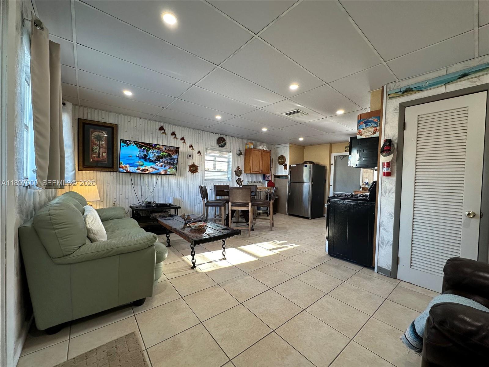 WHITE MARLIN BEACH SEC 2 - Residential