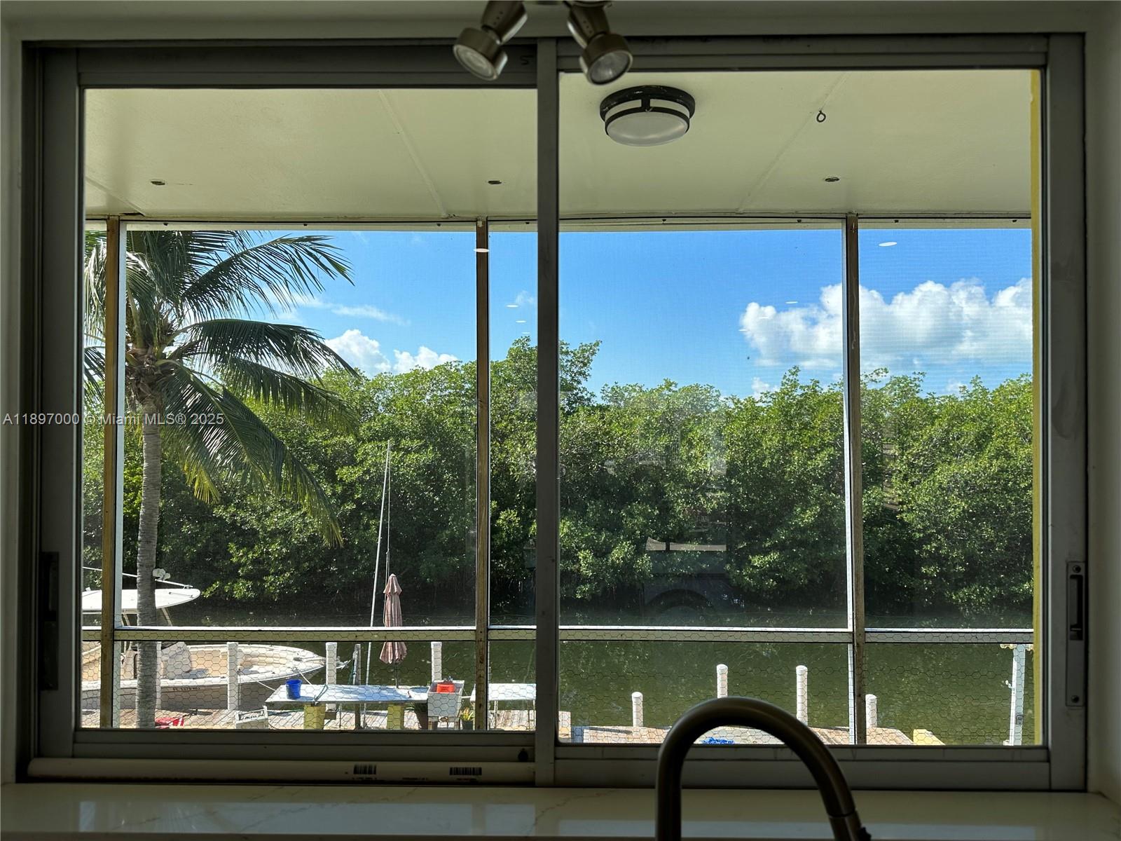 WHITE MARLIN BEACH SEC 2 - Residential