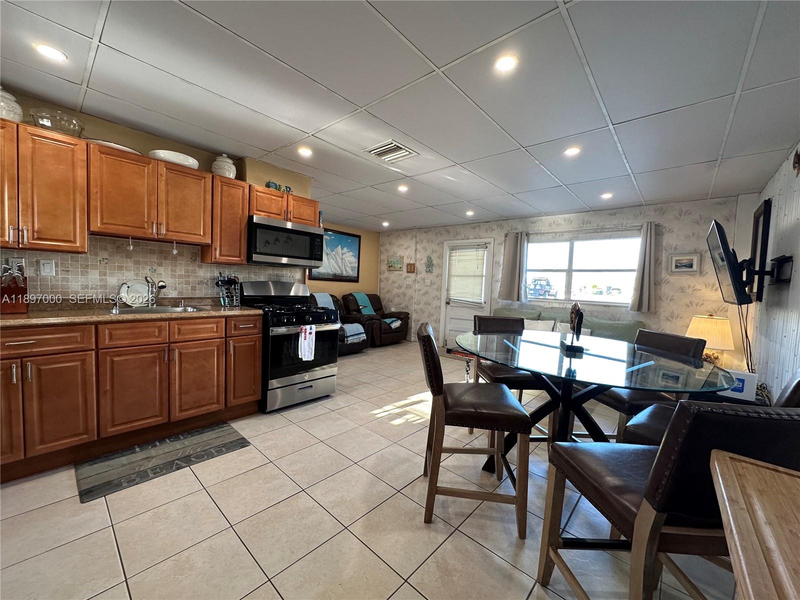 WHITE MARLIN BEACH SEC 2 - Residential