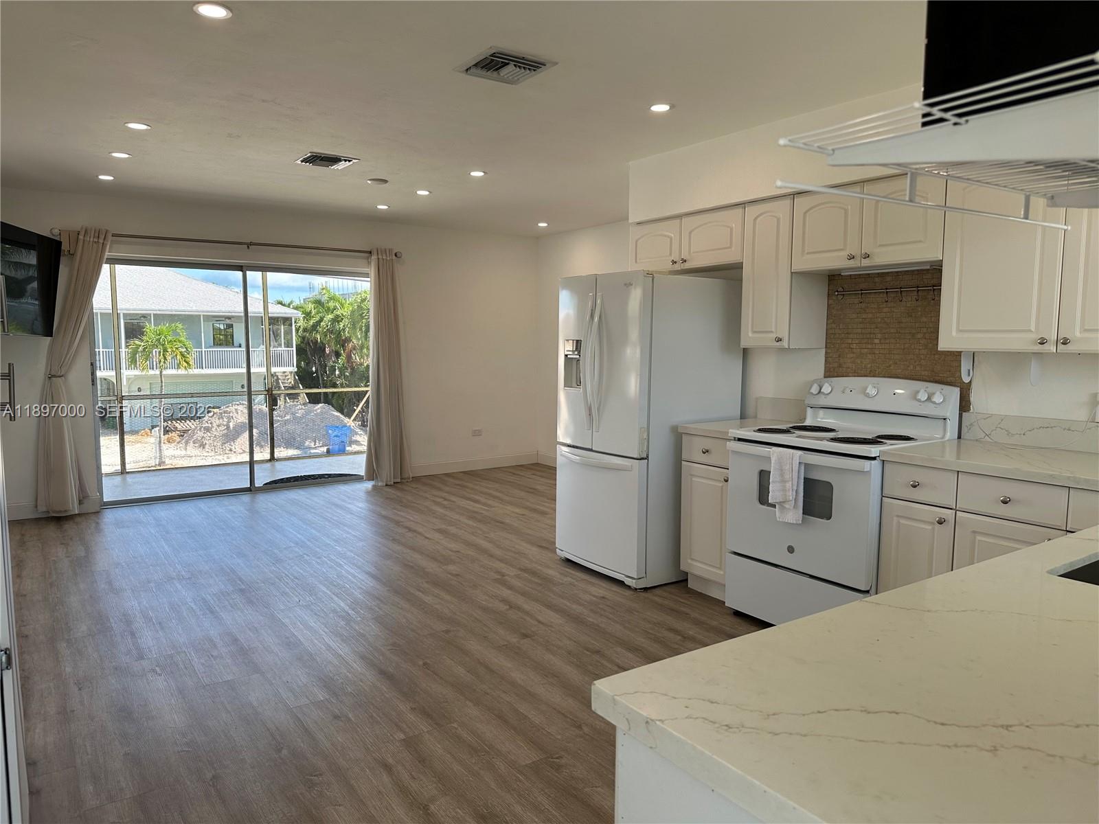 WHITE MARLIN BEACH SEC 2 - Residential