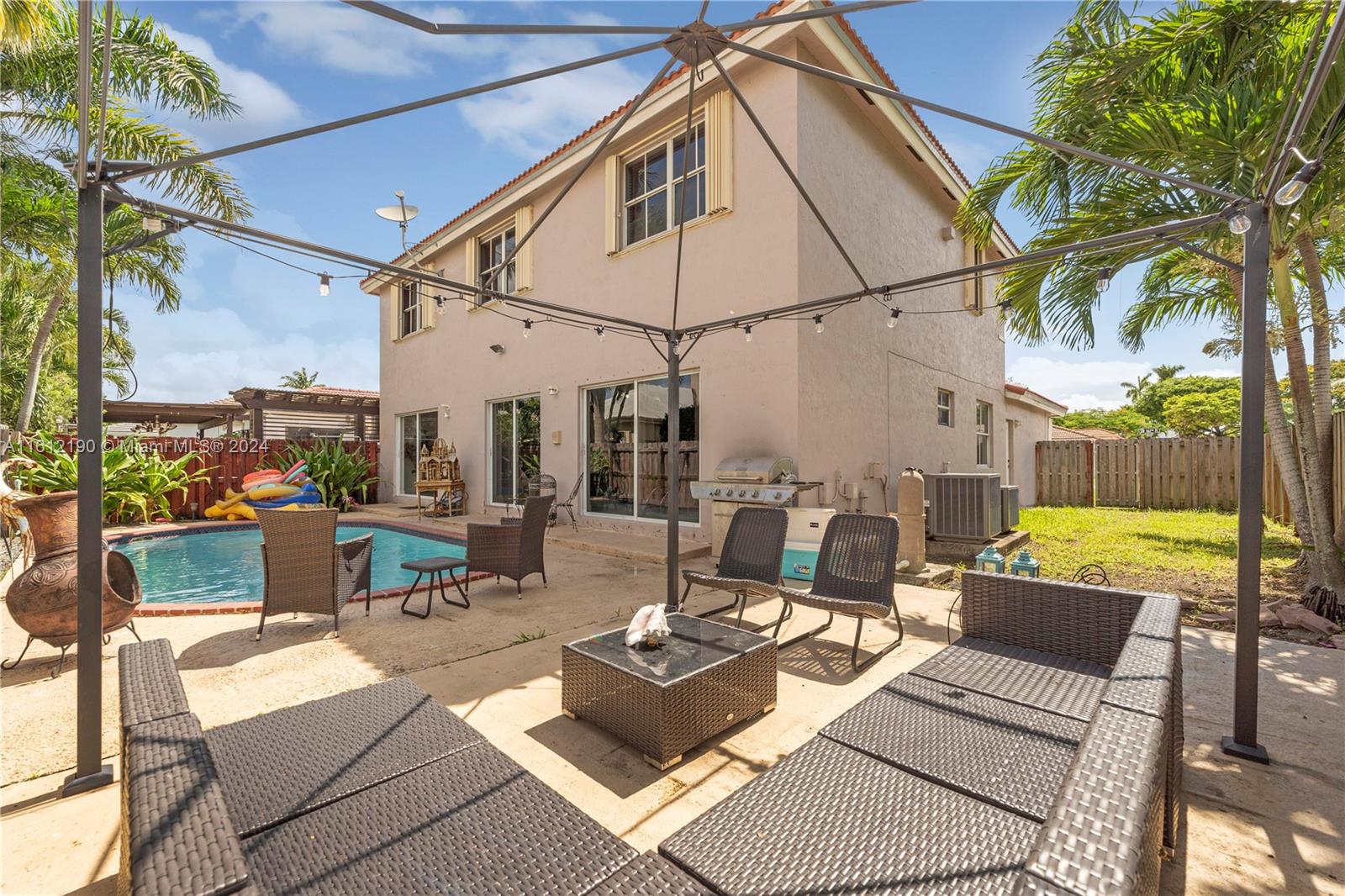 POINCIANA AT SUNSET LAKES - Residential