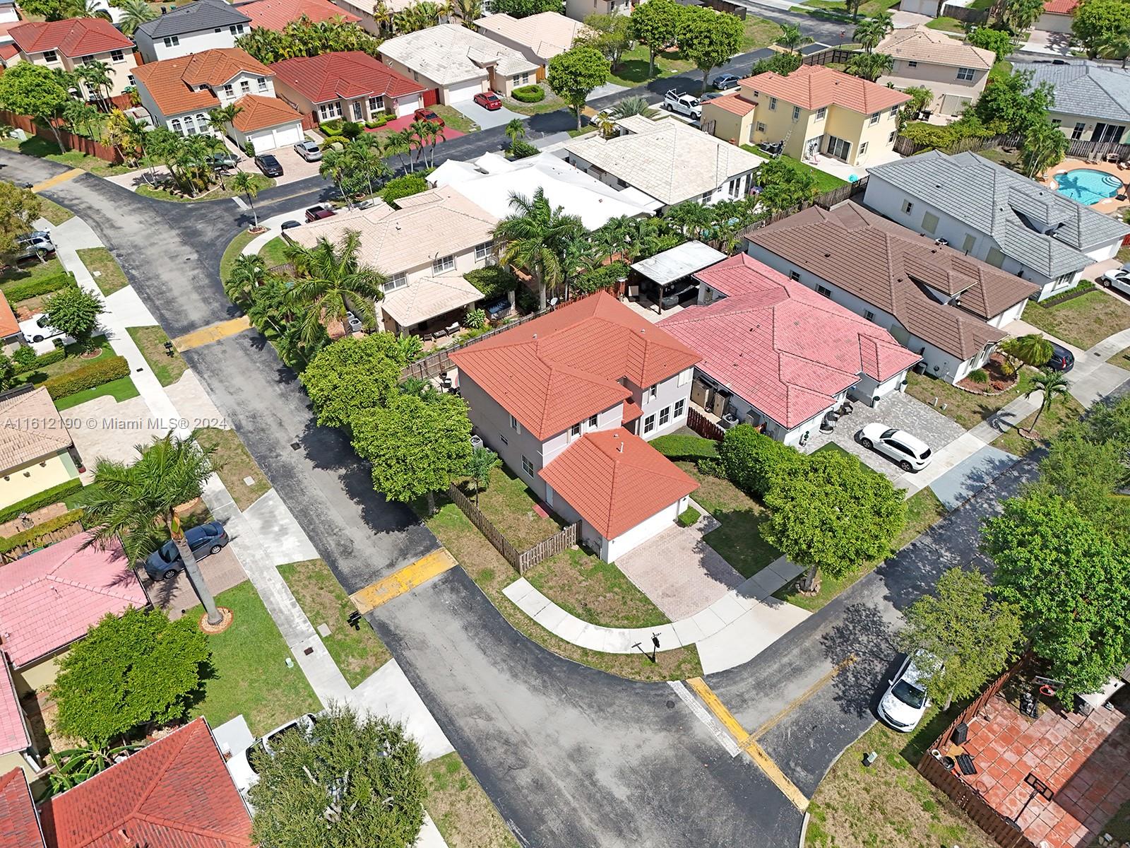 POINCIANA AT SUNSET LAKES - Residential