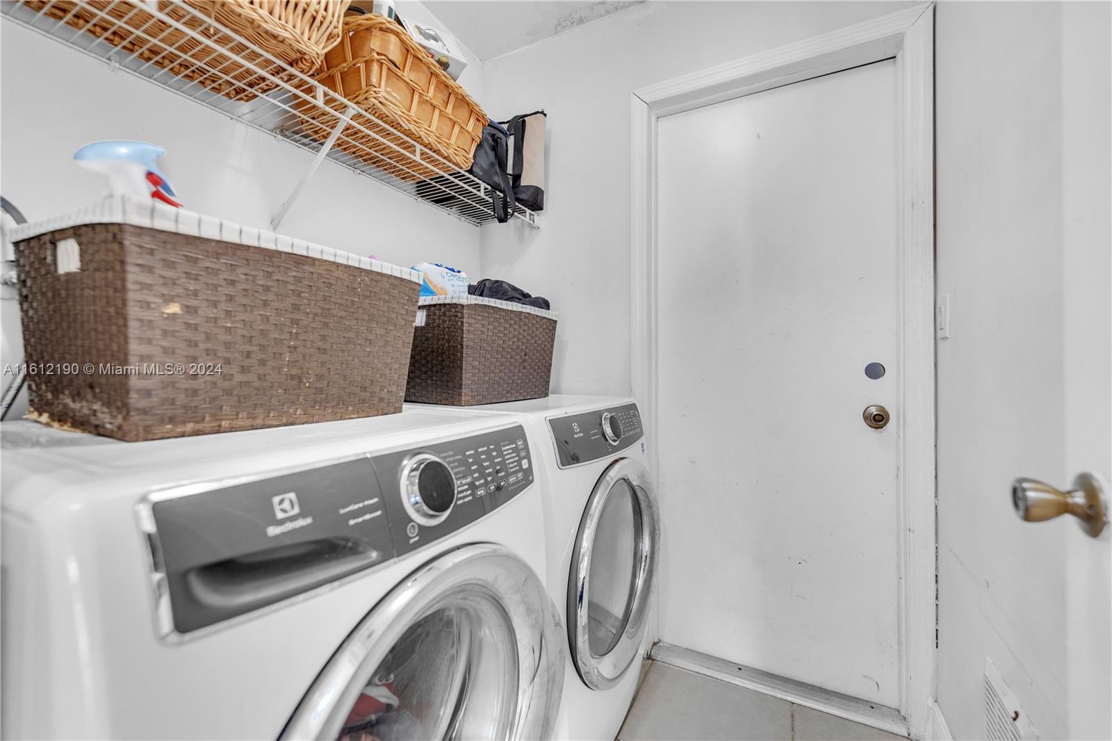 POINCIANA AT SUNSET LAKES - Residential