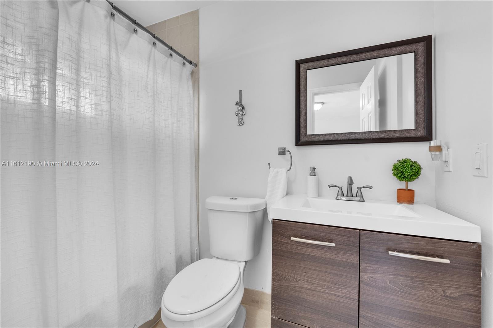 POINCIANA AT SUNSET LAKES - Residential