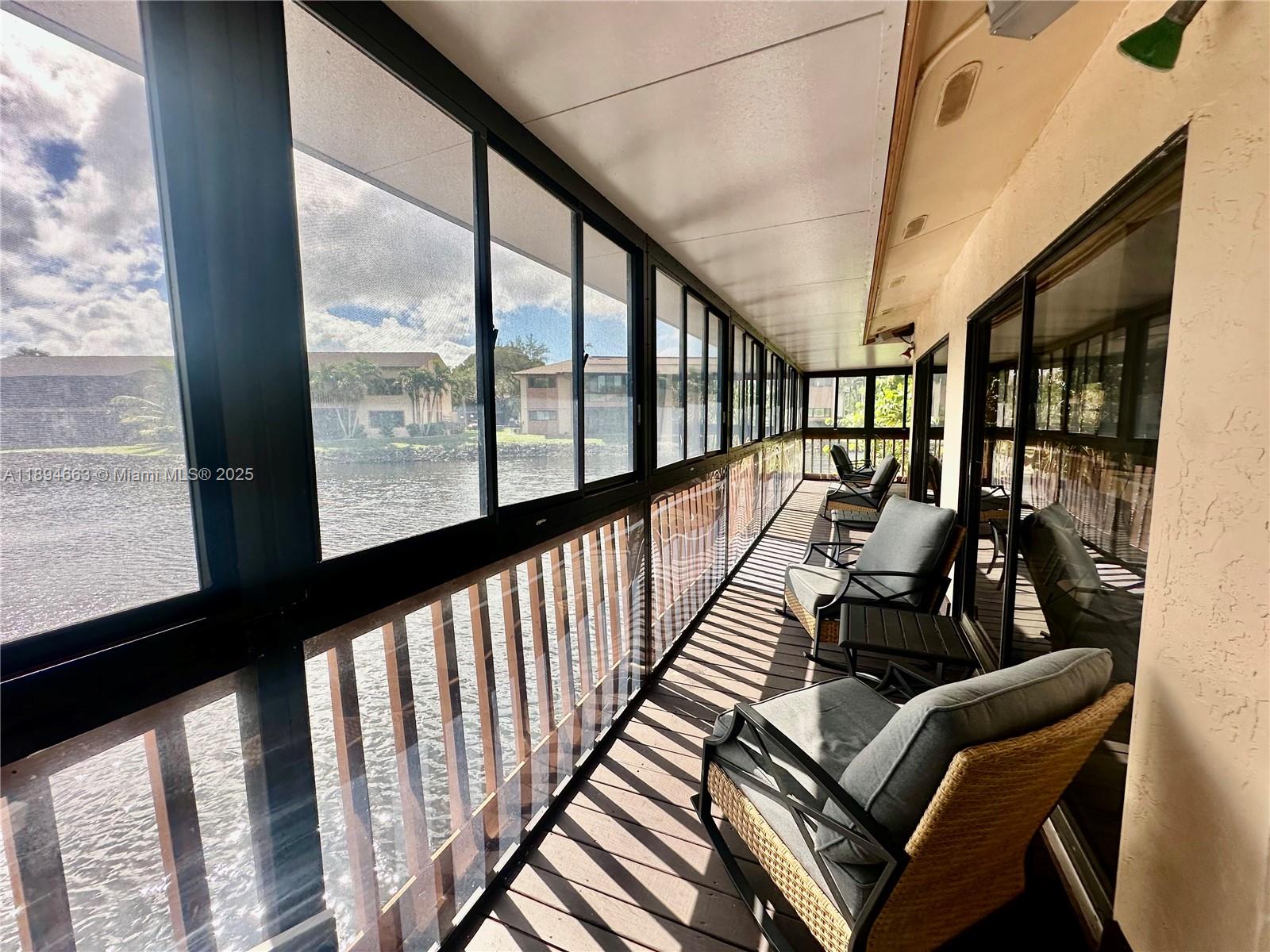 ROYAL WOODS - Residential