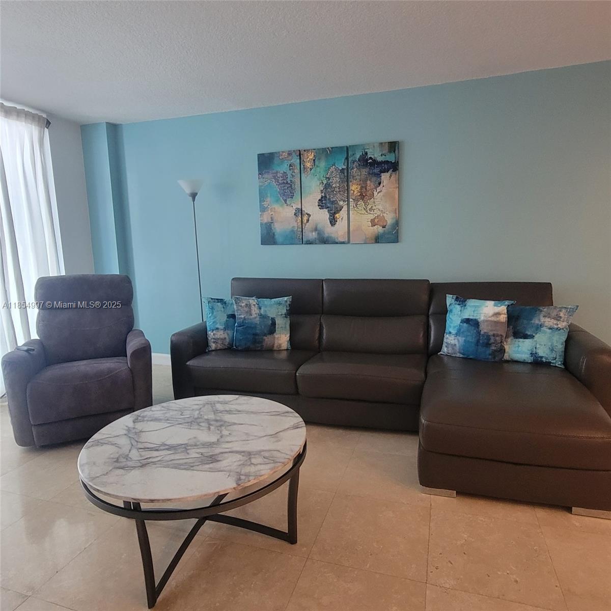 6917 Collins Ave 408