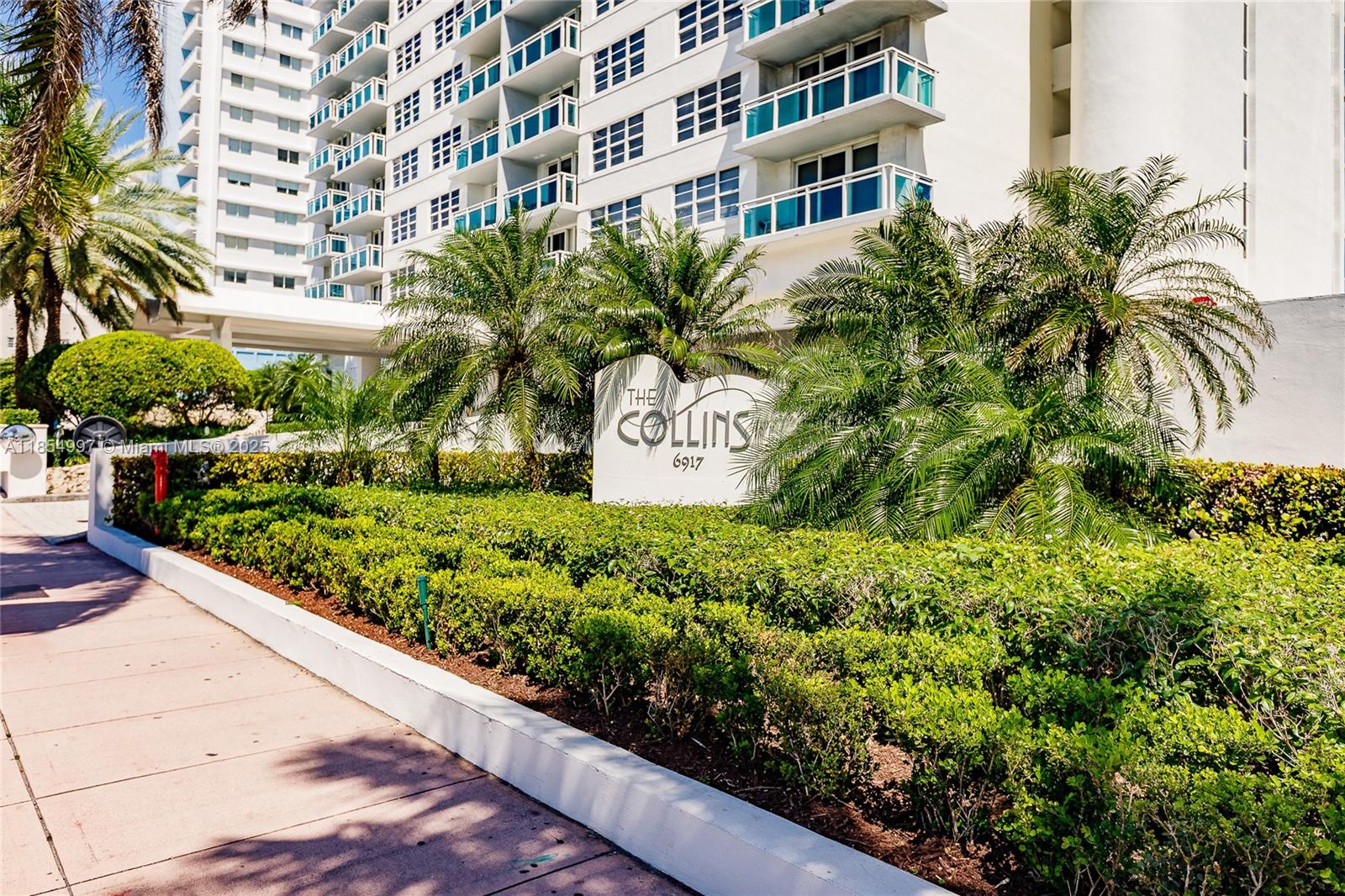 6917 Collins Ave 408
