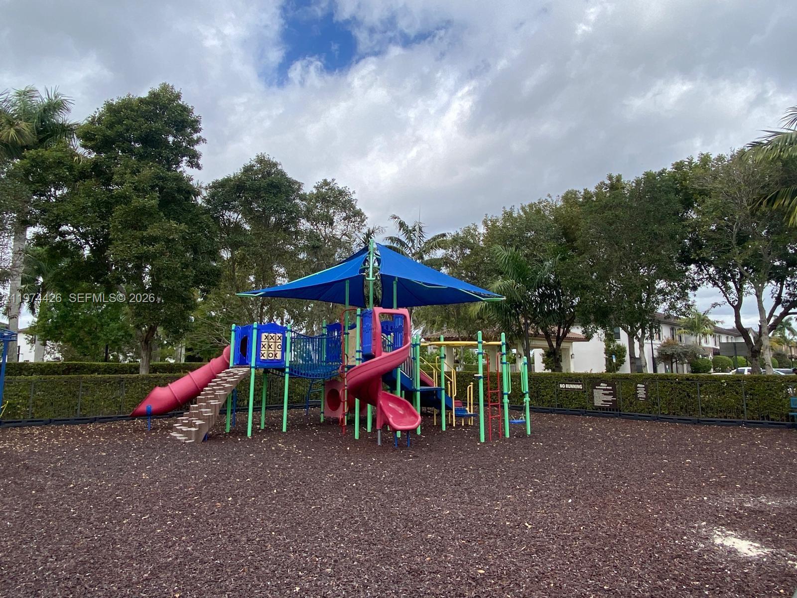 COCO PALM ESTATES - Residential Lease