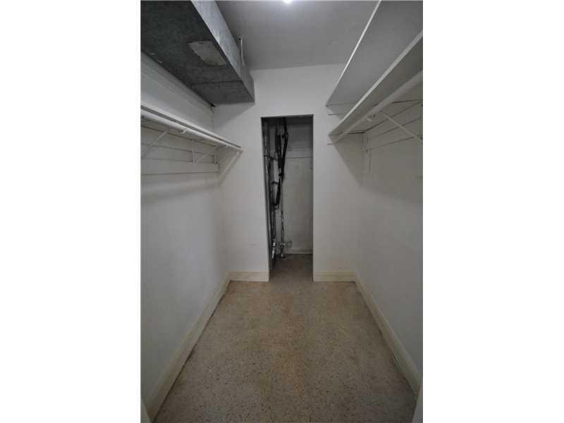 BISCAYNE BEACH SUB - Residential Lease