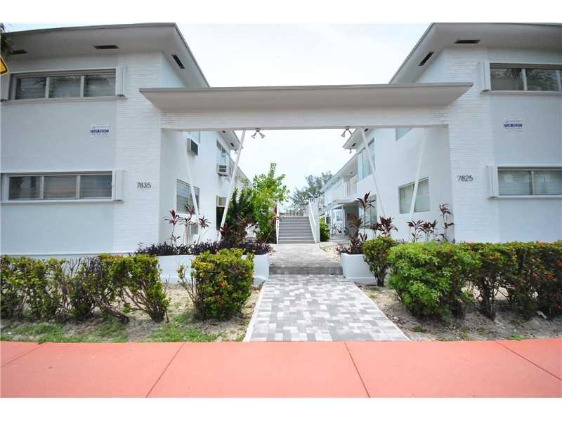 Spacious waterfront 3/2 with pool. This unit offers over sized windows allowing a large amount of natural light throughout. A private patio on the water with enclosed yard is perfect for any pet lover. Freshly painted with central air. Unit is located in a well maintained secure building that has recently improvements such as a new coat of paint and lighting. The Building has large fenced in pool and Laundry on site. Spacious park and tot lot across the street. Pet under 40lbs with owner approval.
