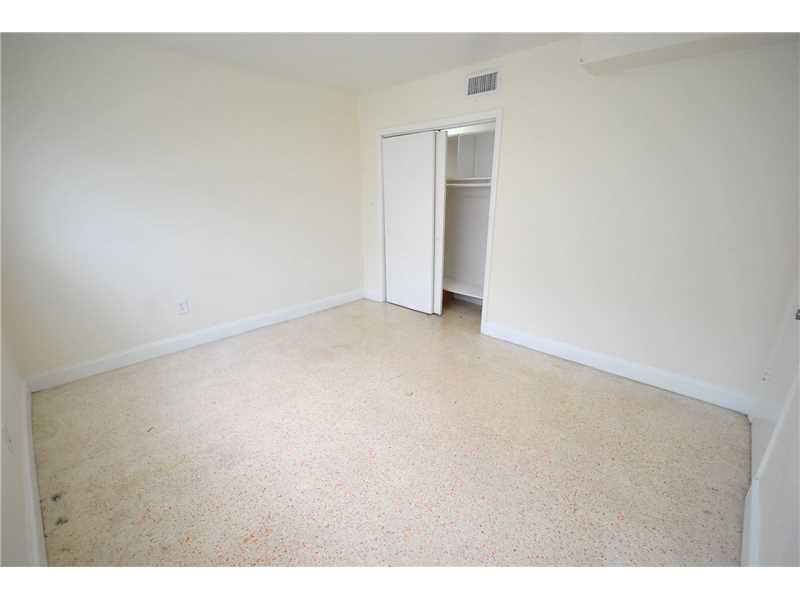 BISCAYNE BEACH SUB - Residential Lease