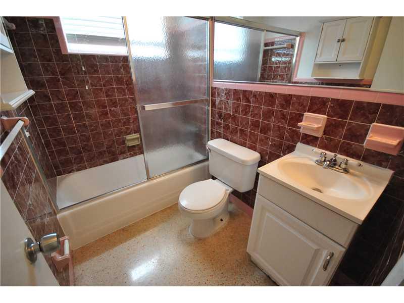 BISCAYNE BEACH SUB - Residential Lease