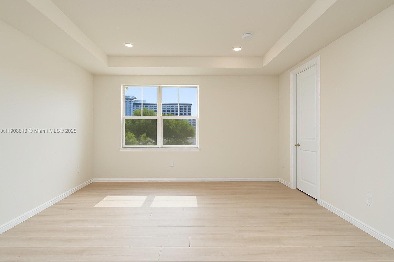 HILLCREST COUNTRY CLUB NO - Residential Lease