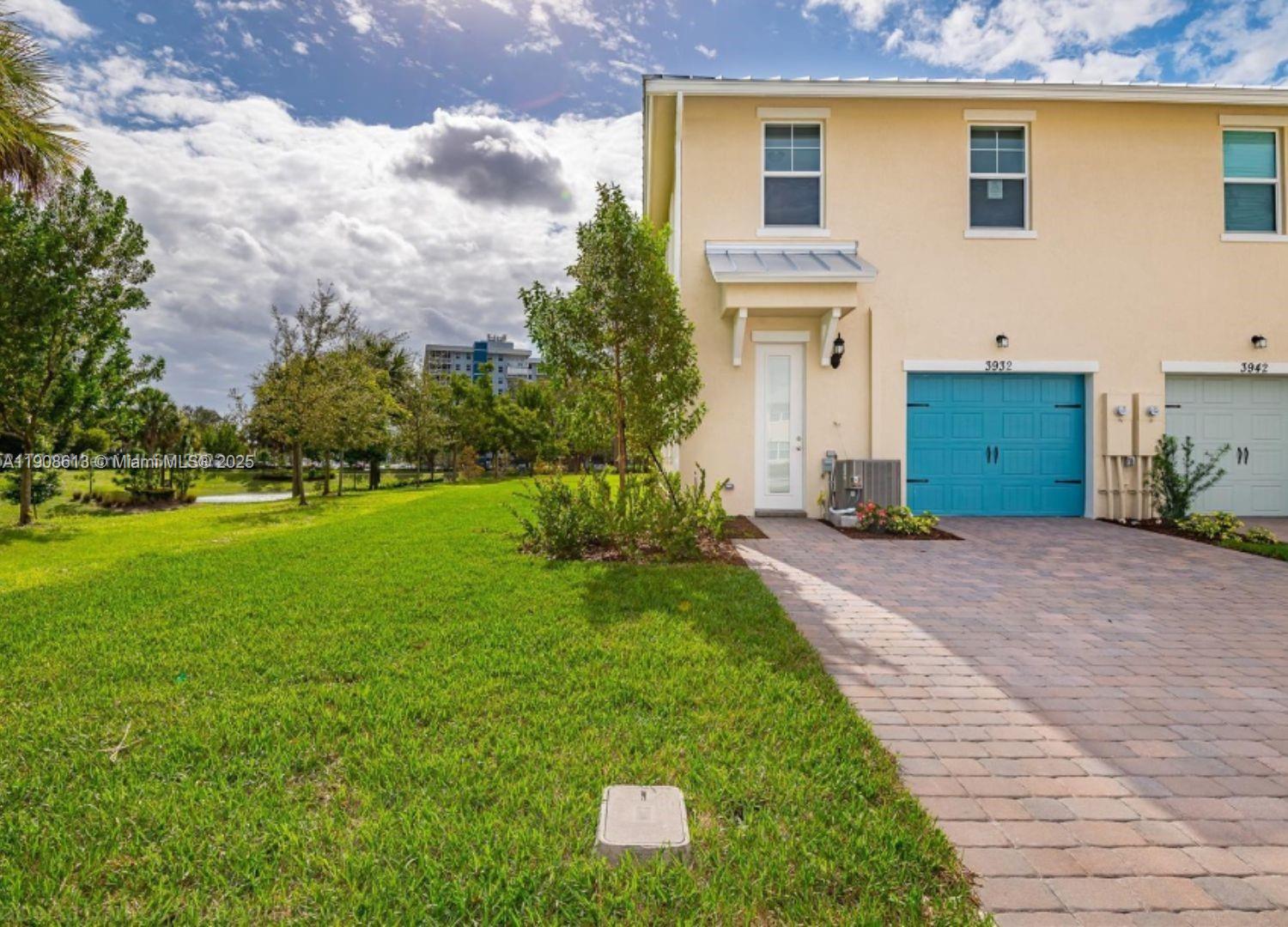 HILLCREST COUNTRY CLUB NO - Residential Lease