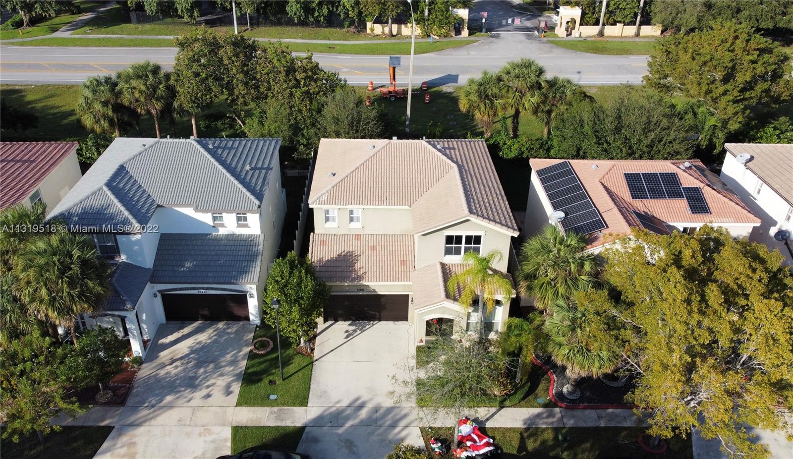Photo 5 of 25 of 15811 SW 48th Mnr house