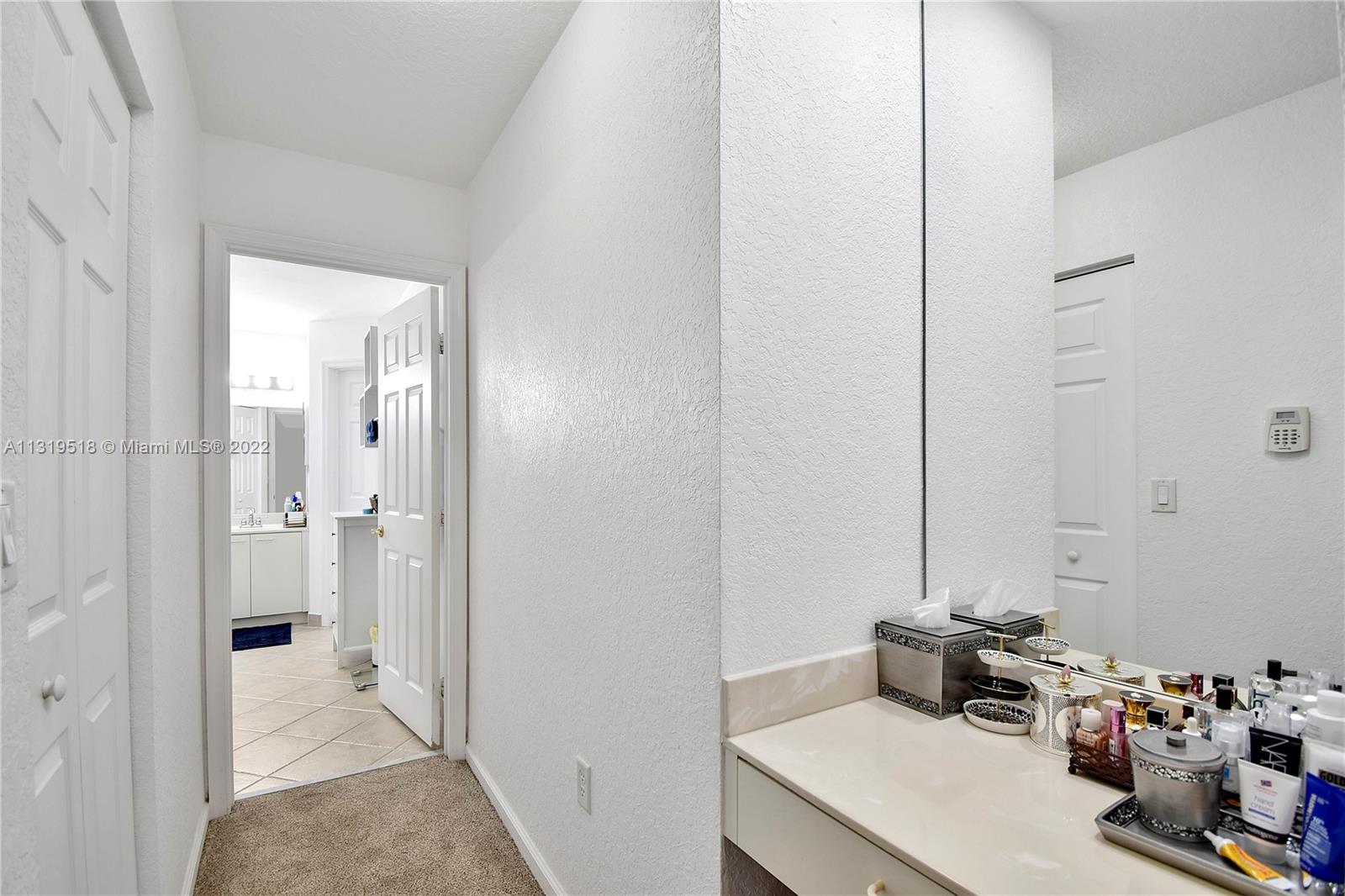 Photo 8 of 25 of 15811 SW 48th Mnr house