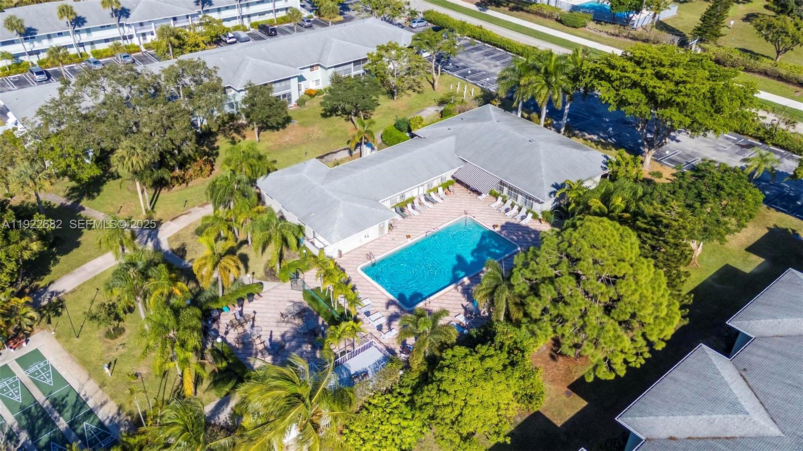 SABAL PINE CONDO - Residential