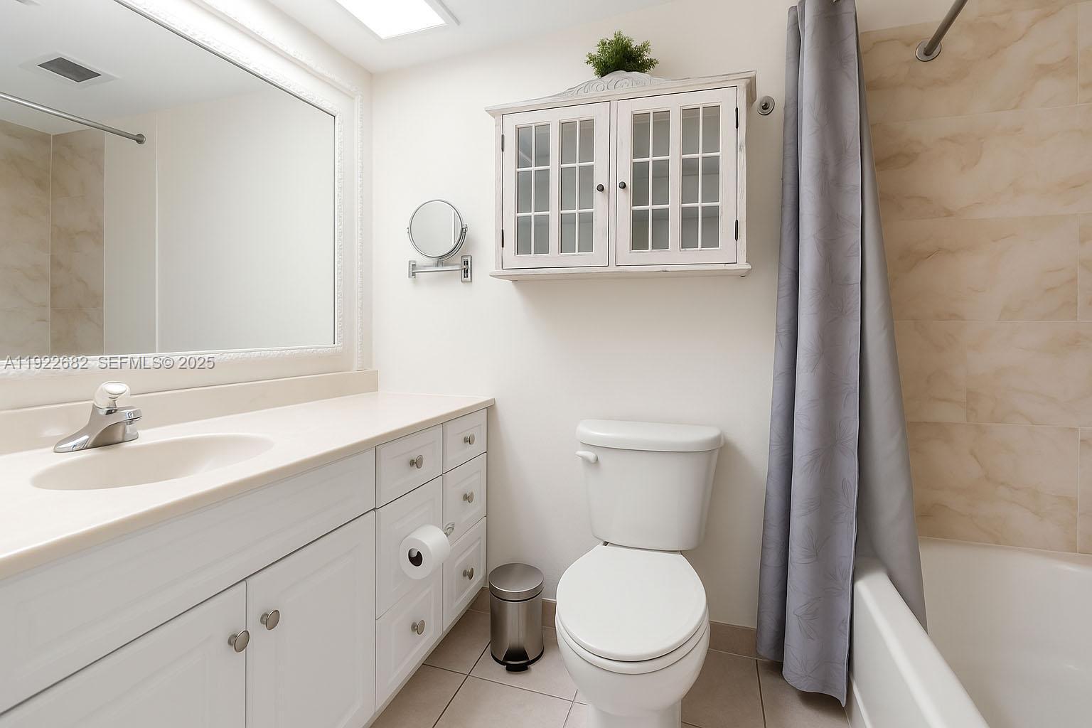 SABAL PINE CONDO - Residential