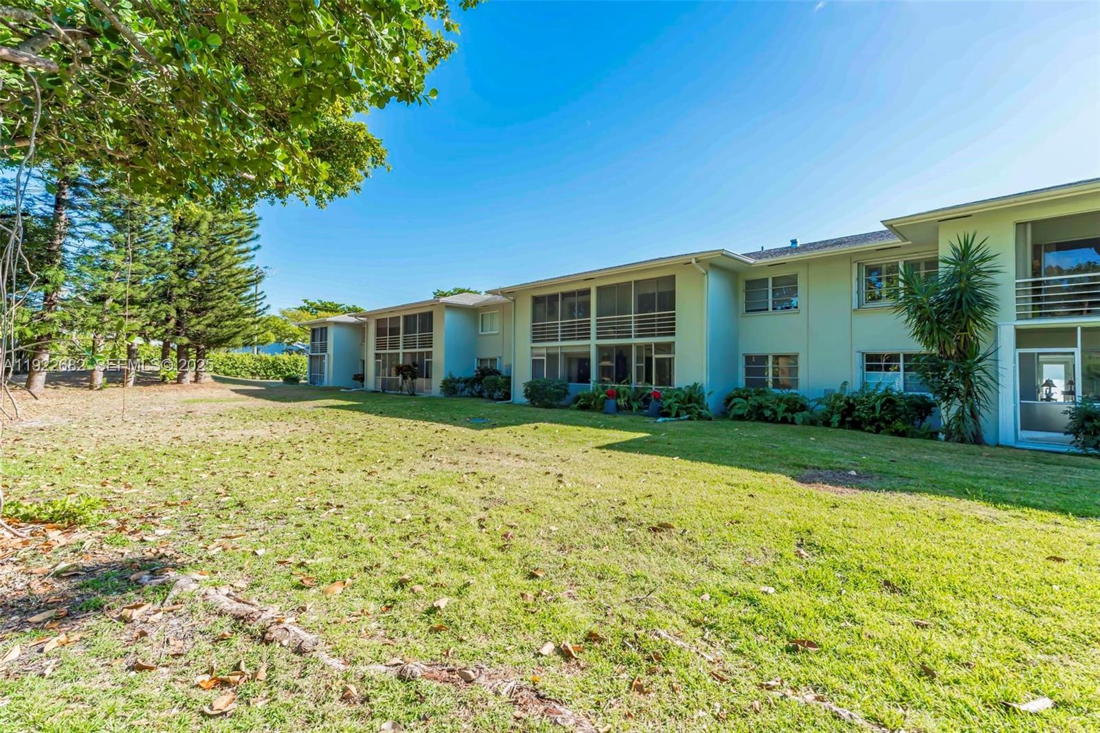 SABAL PINE CONDO - Residential