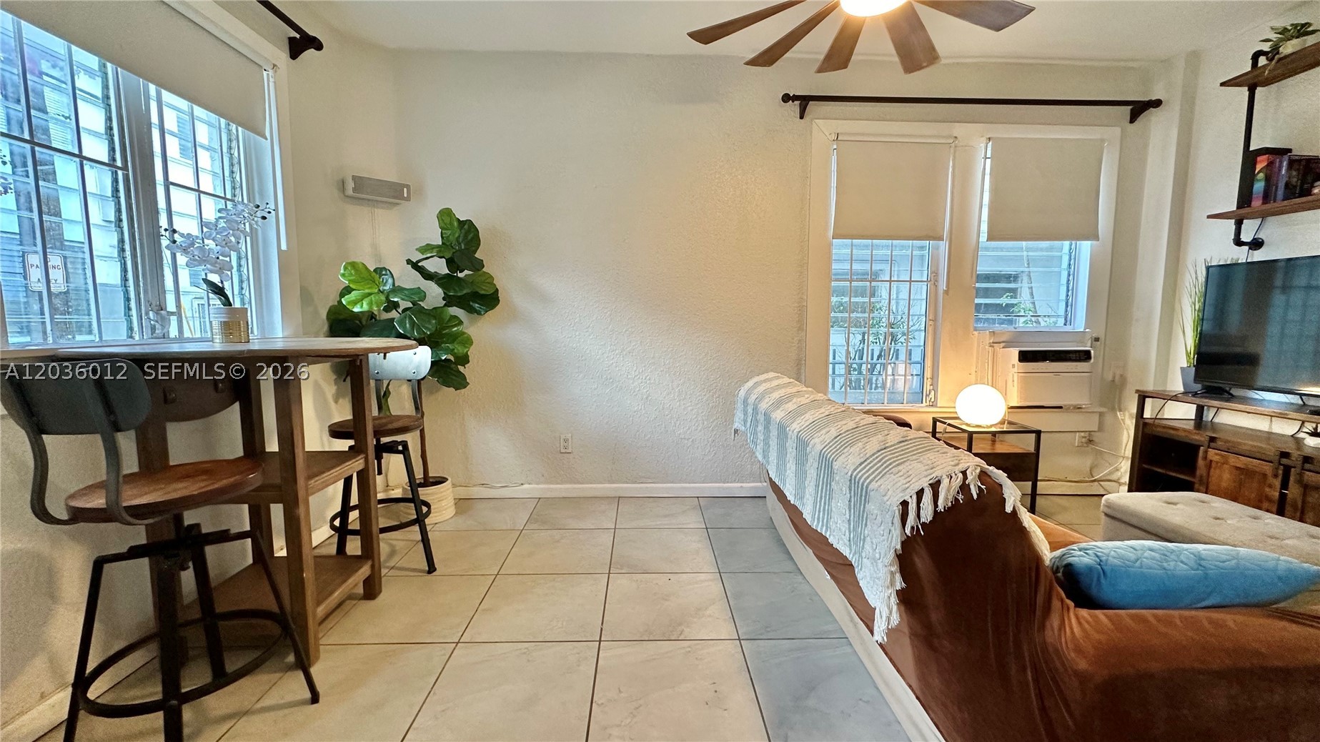 842 Meridian Ave 1E