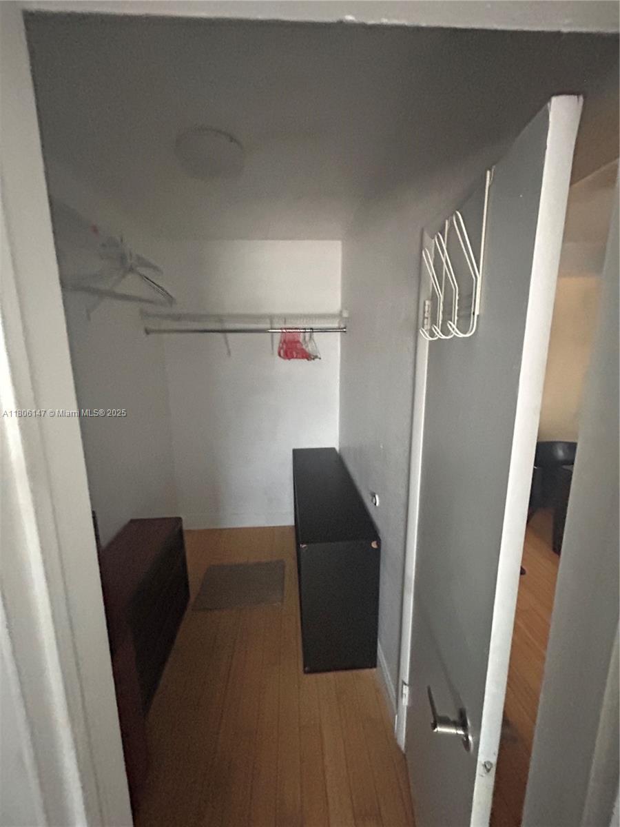 THE LOFTS AT TATUM CONDo - Residential