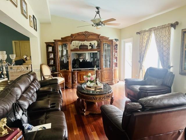 EL DORADO ESTATES - Residential