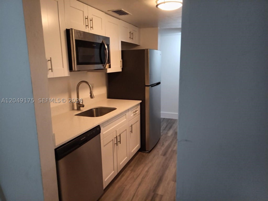 Photo of 4401 W Mcnab Rd #24, Pompano Beach, FL 33069 (MLS # A12049175)