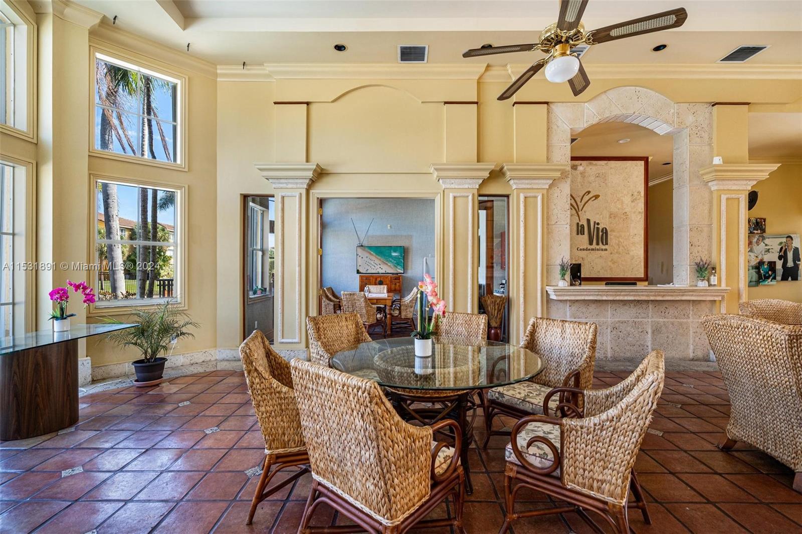 LA VIA CONDO - Residential