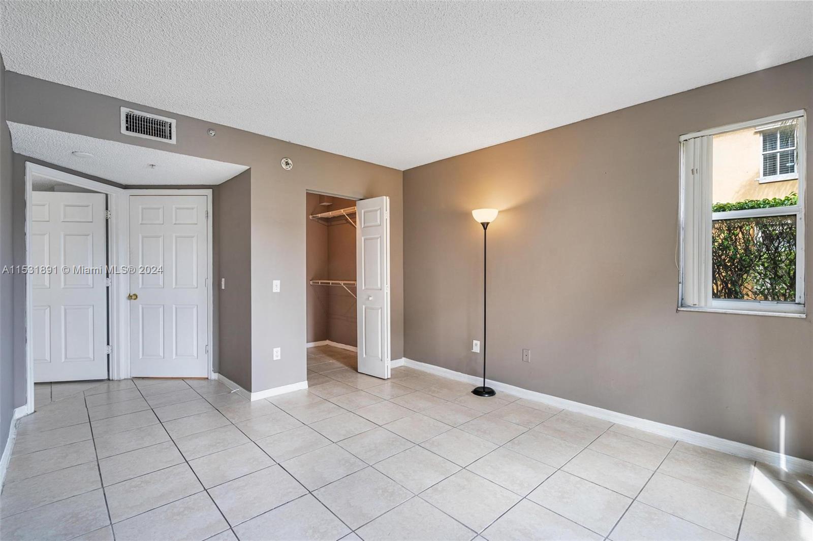 LA VIA CONDO - Residential