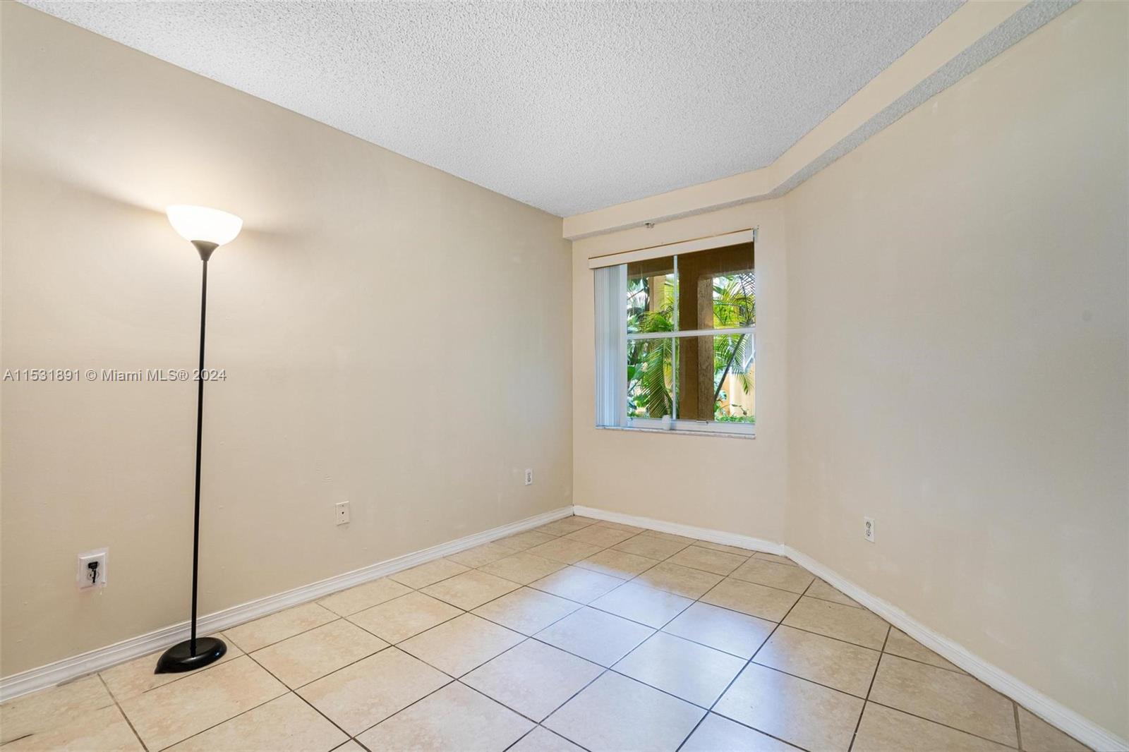 LA VIA CONDO - Residential