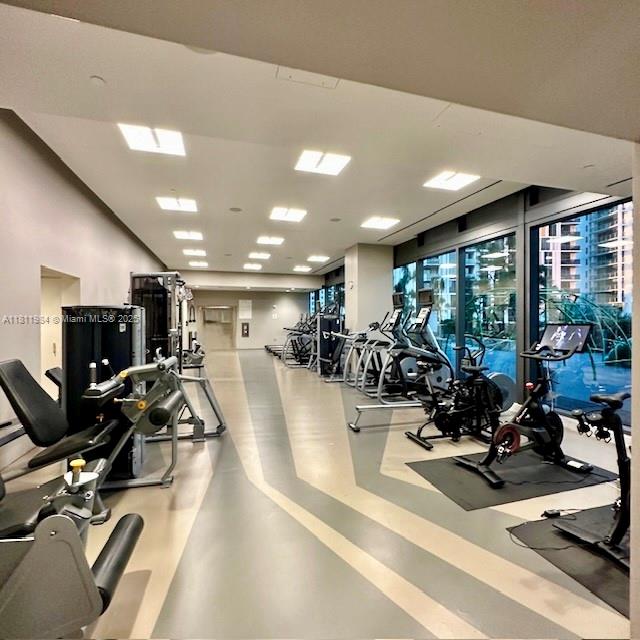 REACH AT BRICKELL CITY - Residential