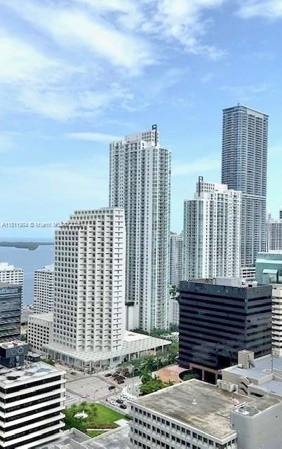 REACH AT BRICKELL CITY - Residential