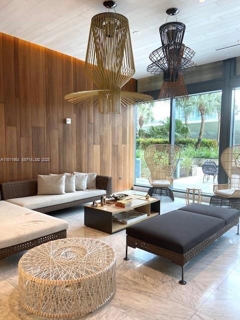 REACH AT BRICKELL CITY - Residential