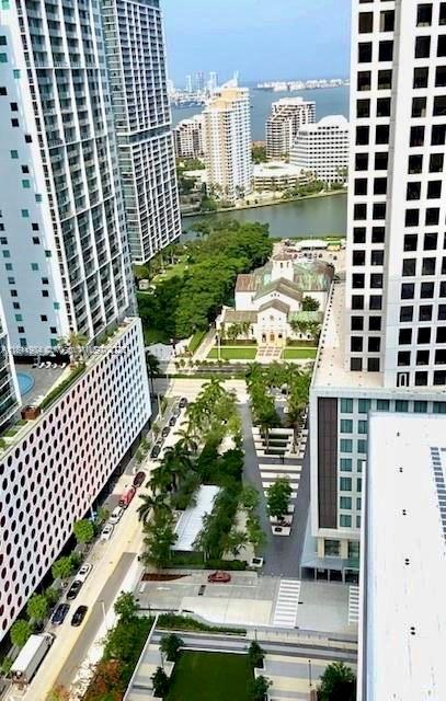 REACH AT BRICKELL CITY - Residential