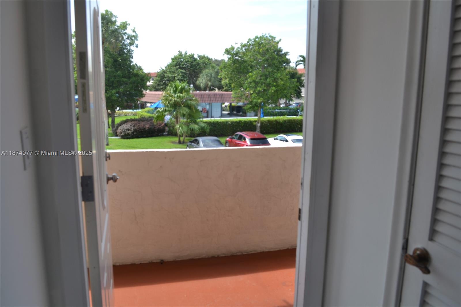 HOLLYBROOK GOLF AND TENNIS - Residential