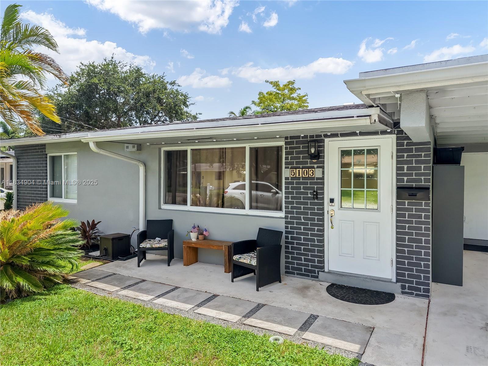 5103 SW 93rd Ave