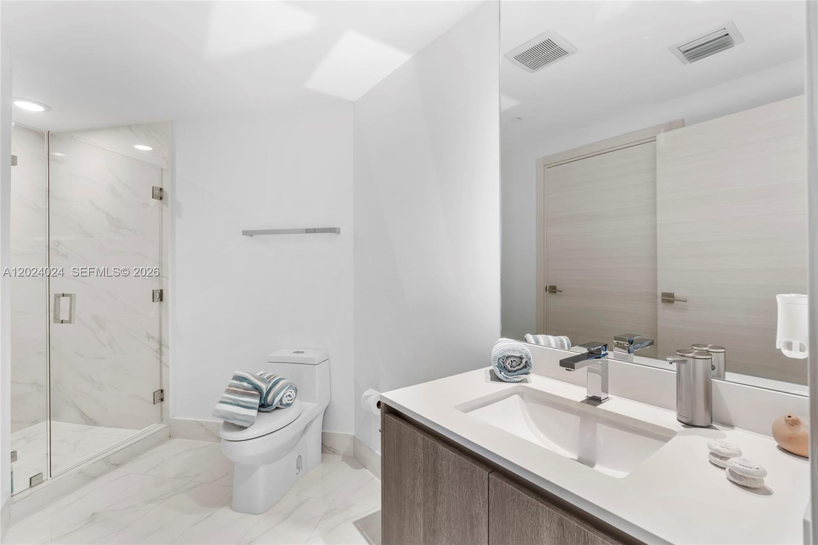 801 SMA RESIDENCES CONDO - Residential
