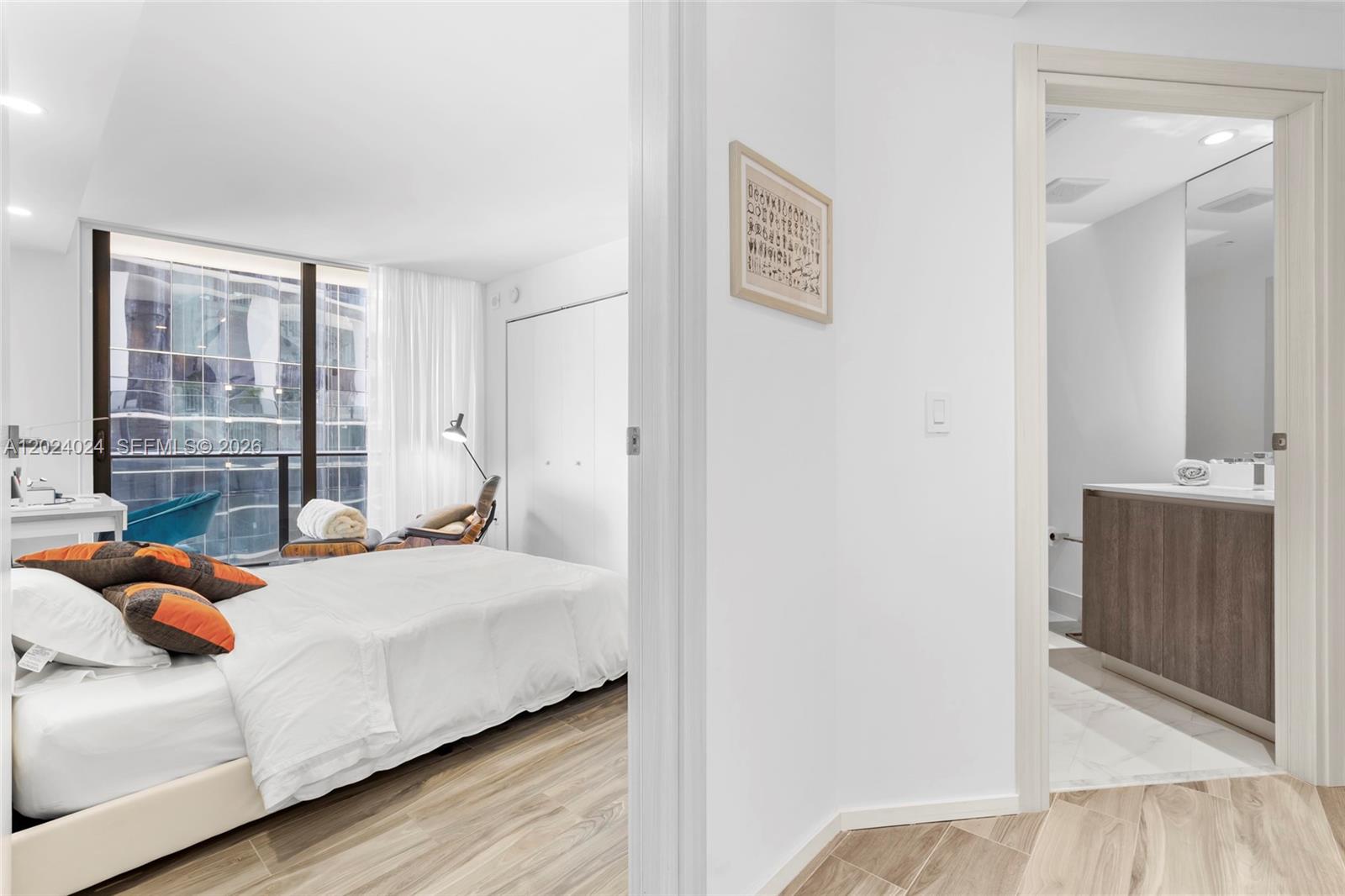 801 SMA RESIDENCES CONDO - Residential