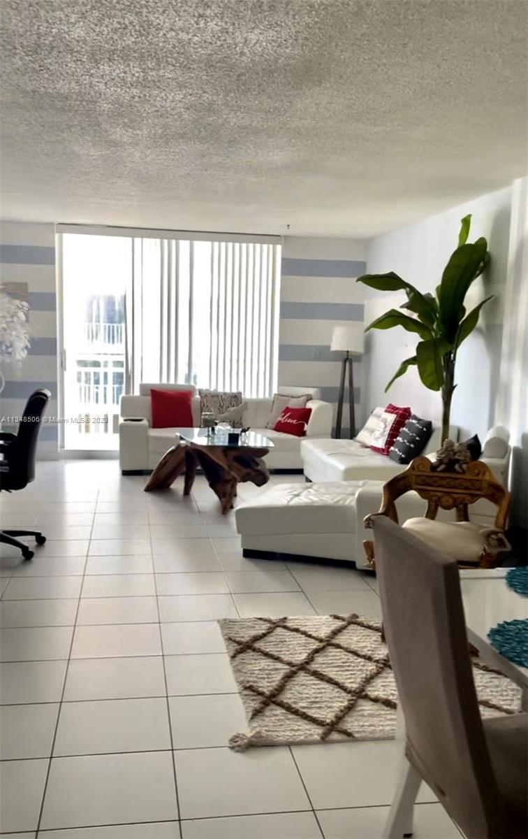 Photo 4 of 26 of 1849 S Ocean Dr 1612 condo