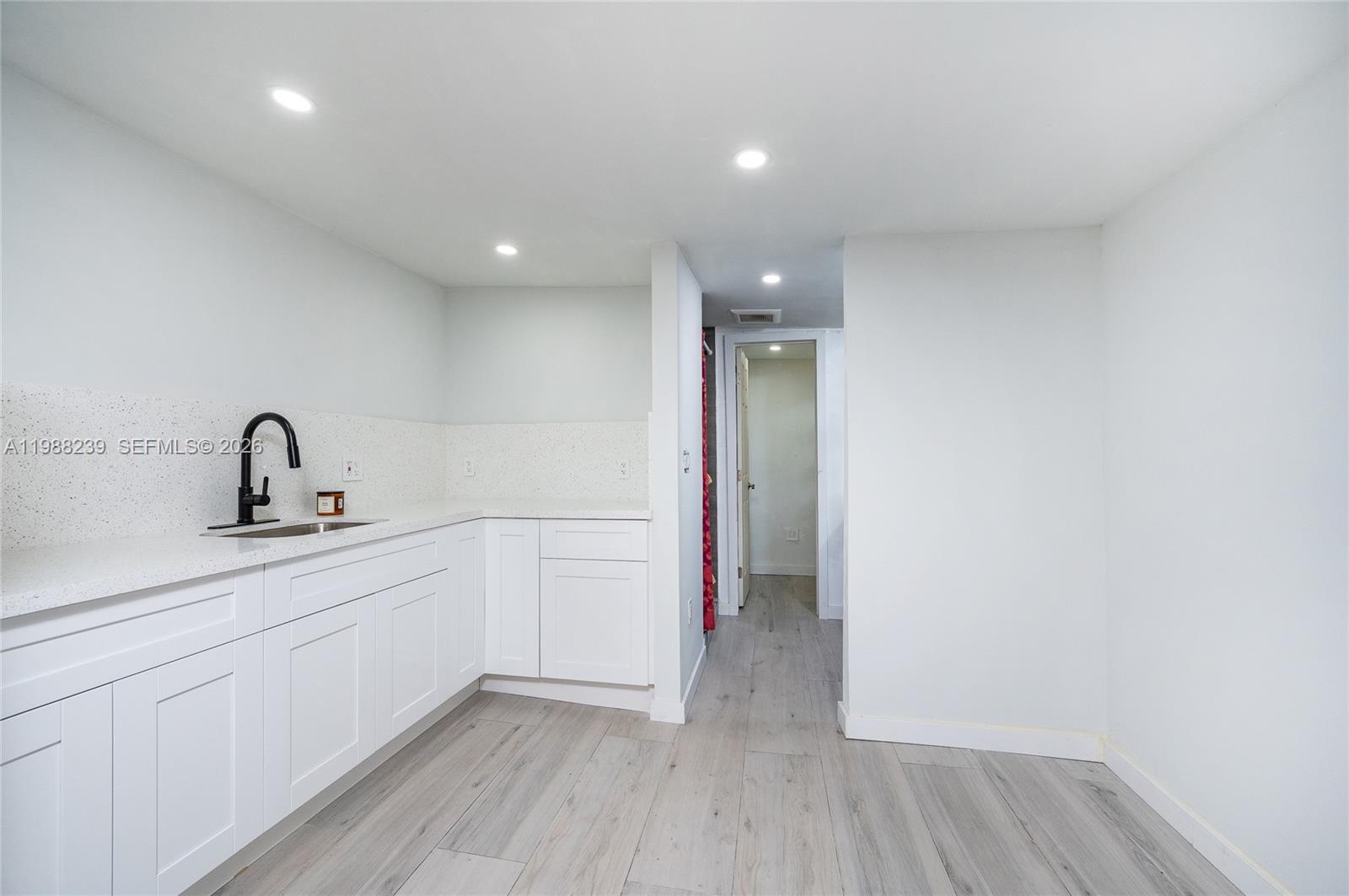 FAIRWAY ESTATES SEC 7 - Residential Lease