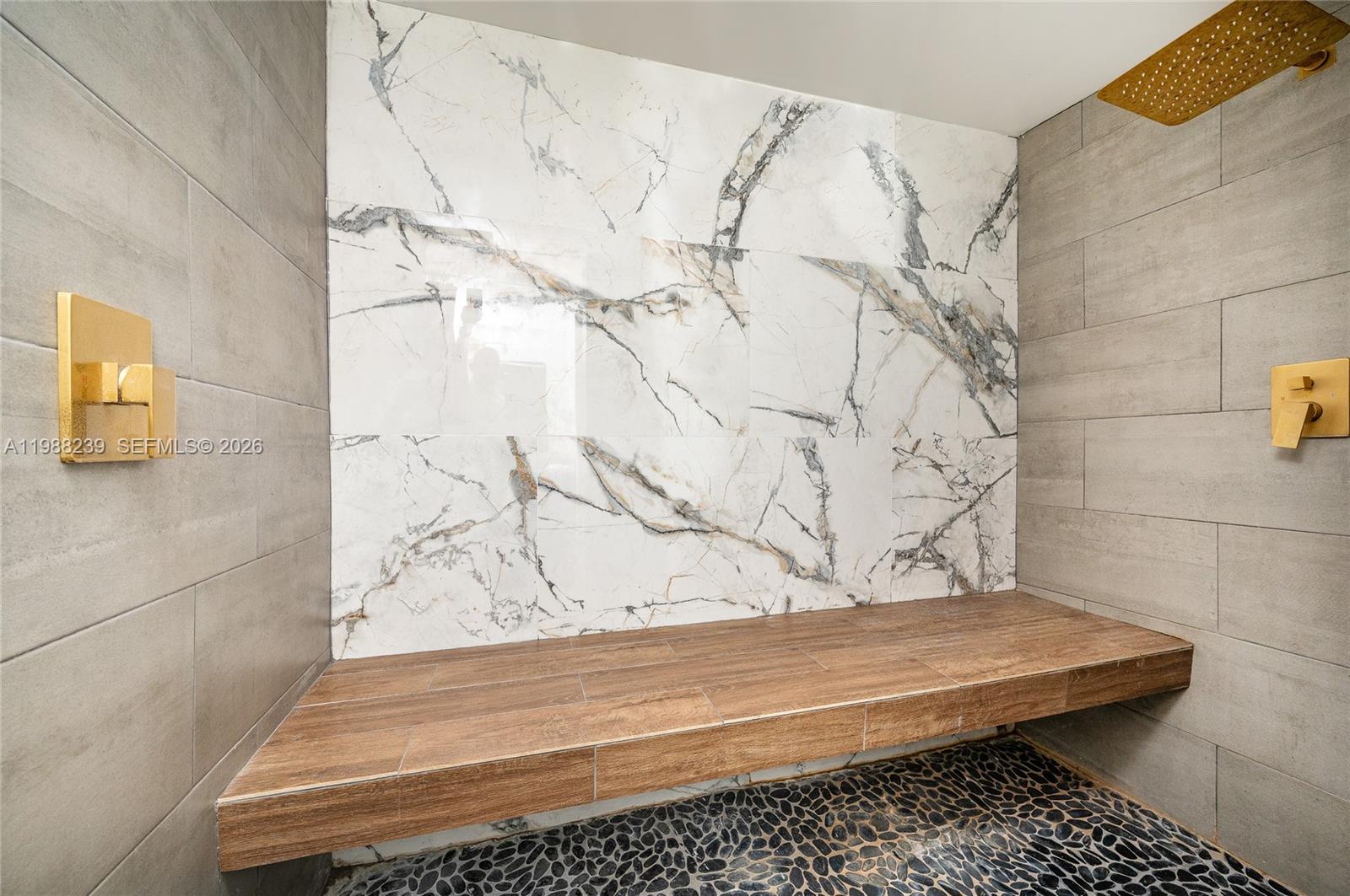 FAIRWAY ESTATES SEC 7 - Residential Lease