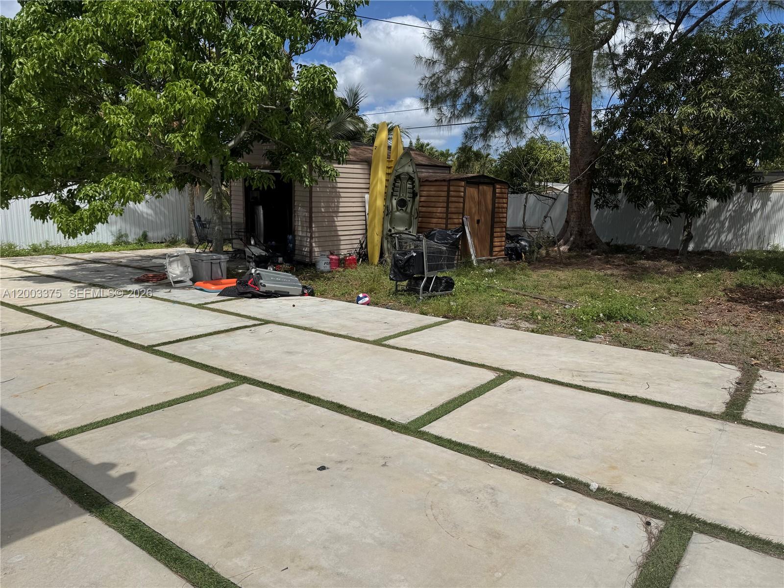 RIVERA MANOR - Residential